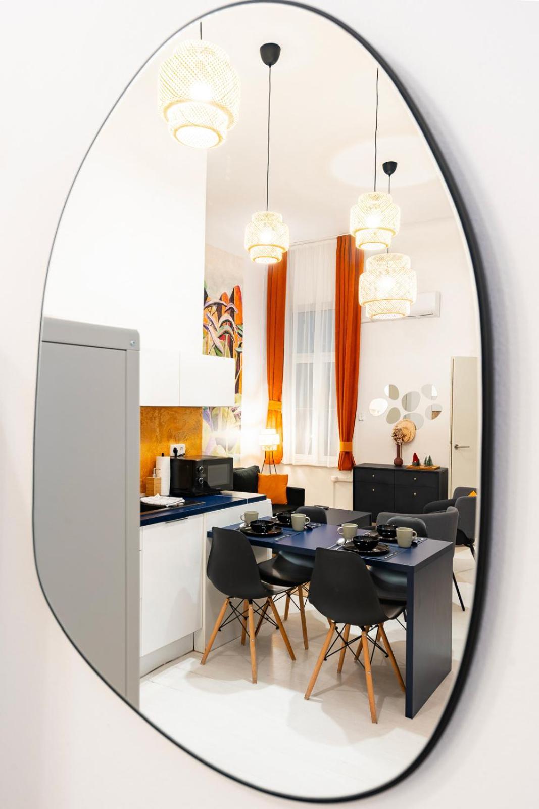 Apartamento Modern Uniquely Designed Flat Andrassy Avenue And Oktogon Square Budapest Exterior foto